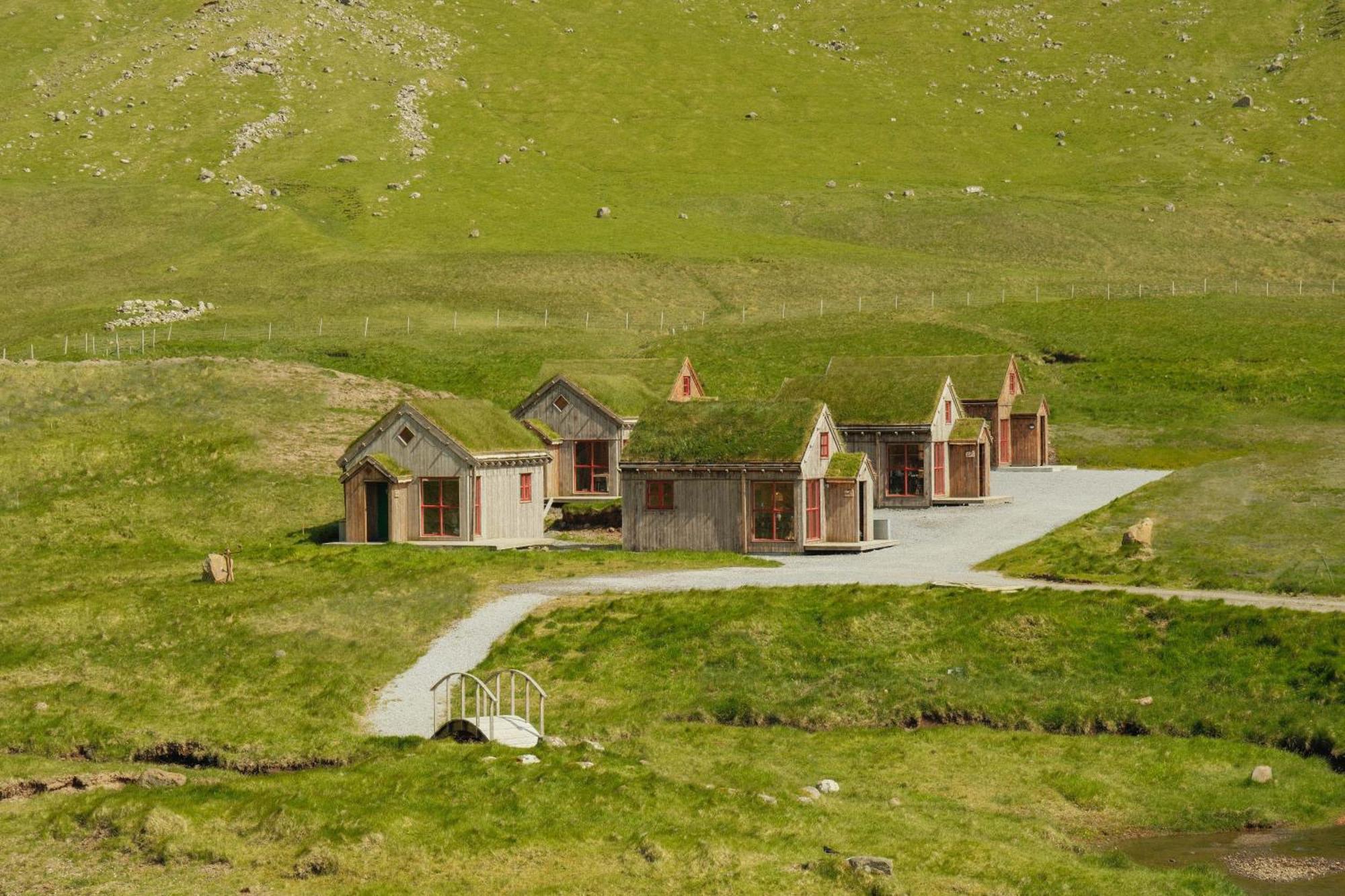 Múlafossur Cottage No 1 by Famous Waterfall in Gásadalur Gasadalur Exterior foto