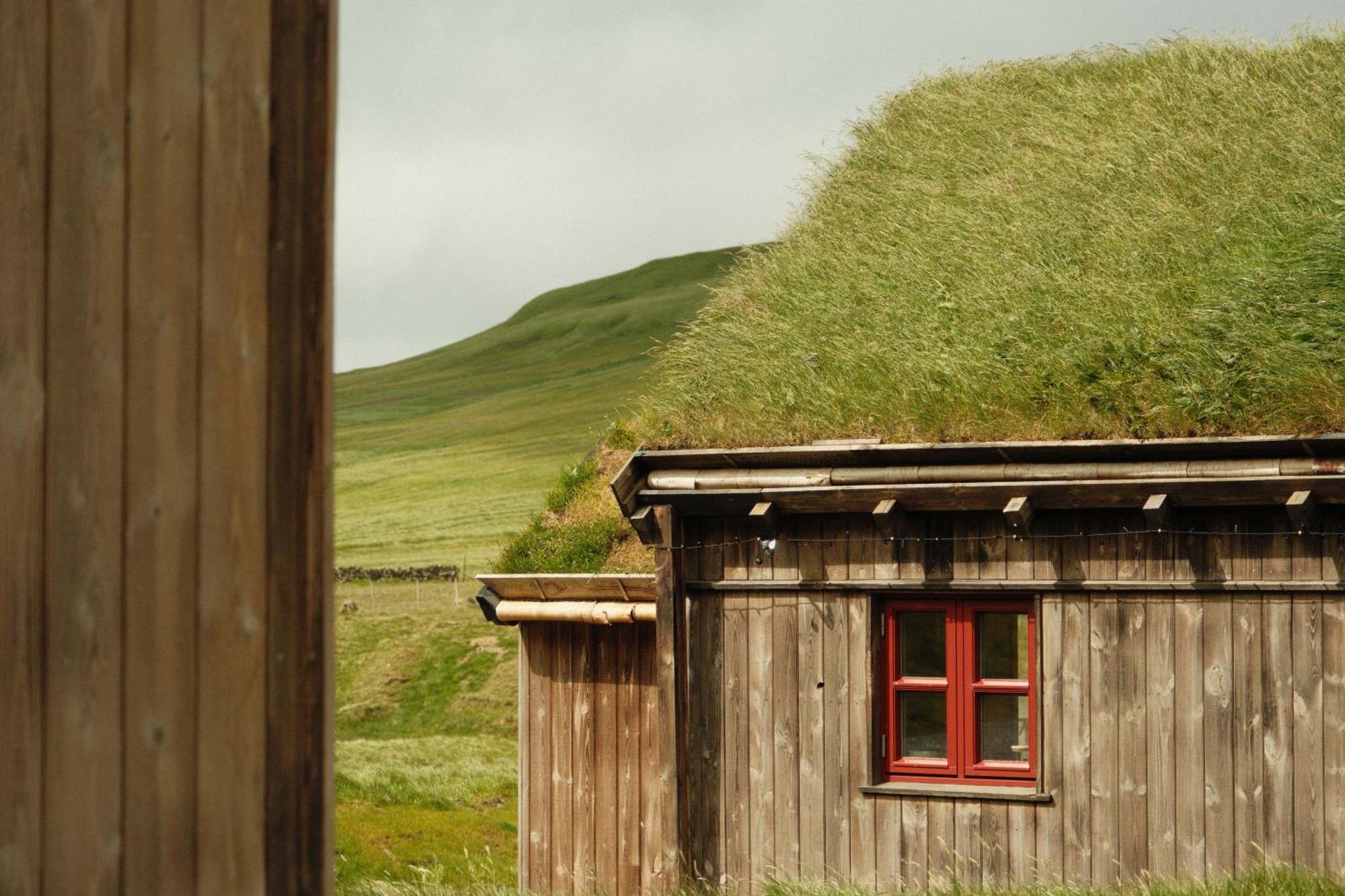 Múlafossur Cottage No 1 by Famous Waterfall in Gásadalur Gasadalur Exterior foto