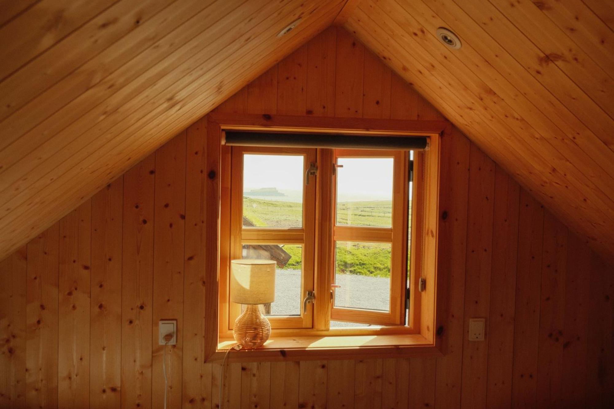 Múlafossur Cottage No 1 by Famous Waterfall in Gásadalur Gasadalur Exterior foto